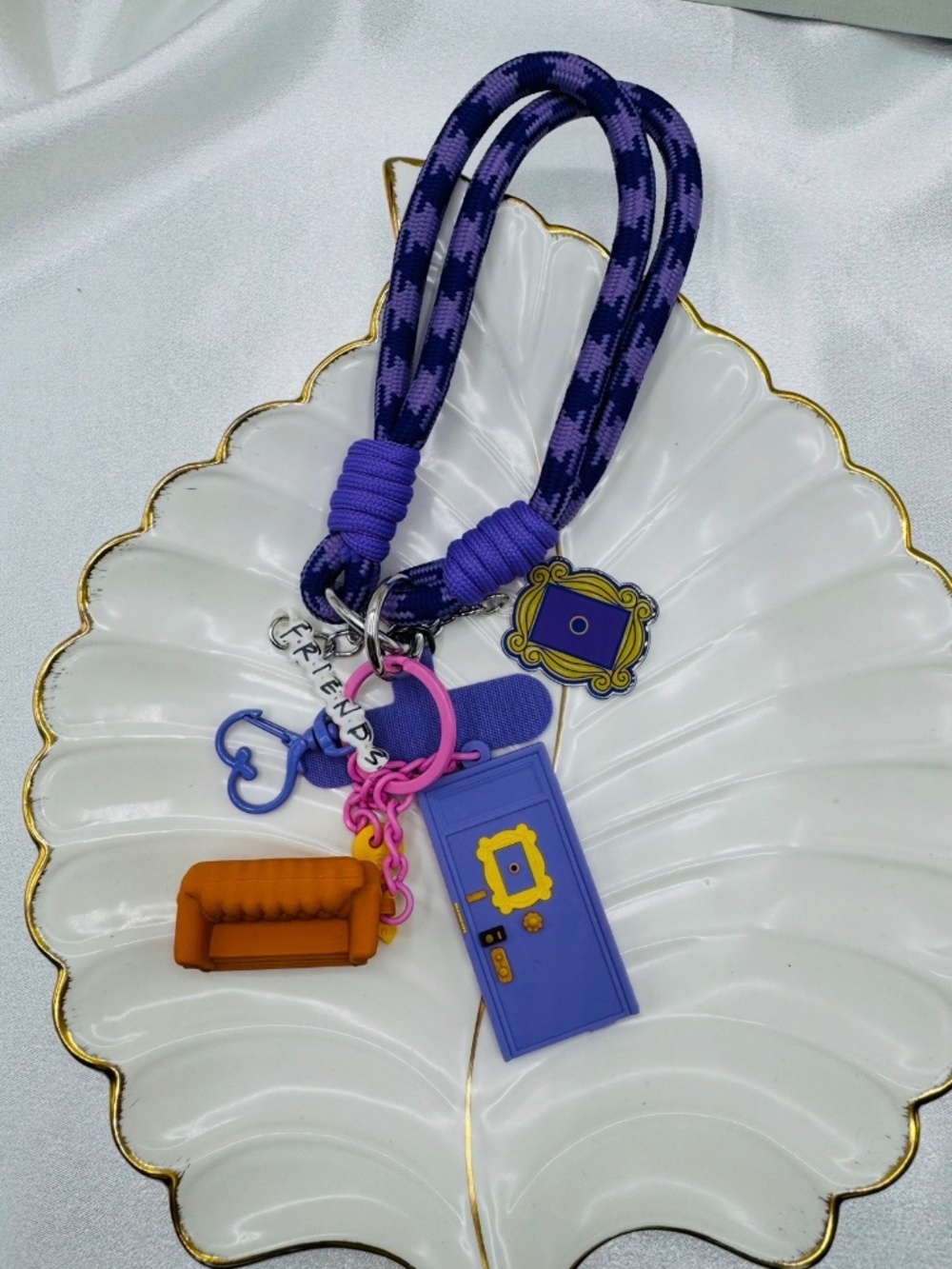 Friends TV Show Inspired Charm Wristlet Keychain Phone Strap - Picture 5 of 5
